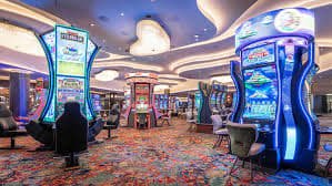 supeace အွန်လိုင်း ကတ်ဂိမ်းများ — Poker နှင့် Baccarat Table